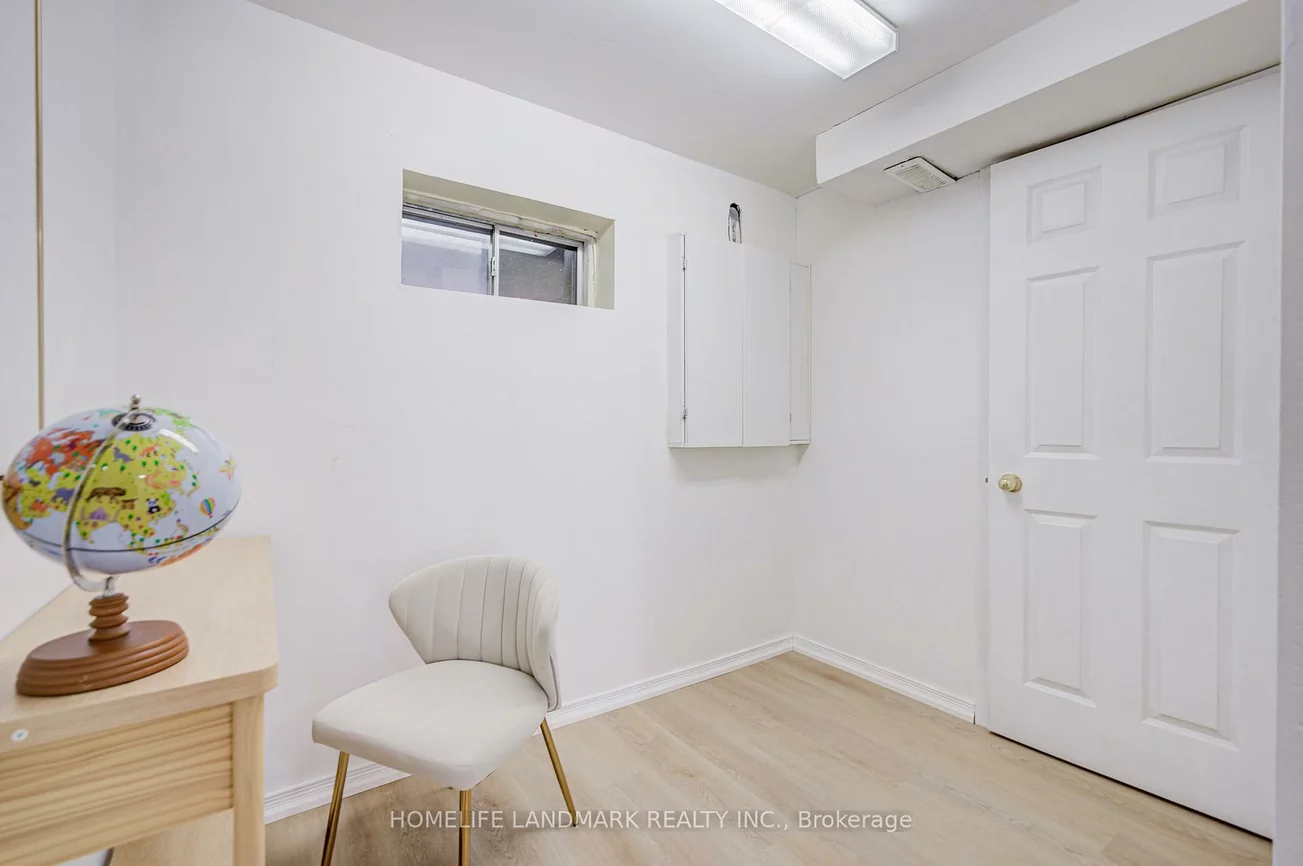 1050, Bristol, East Credit, Mississauga