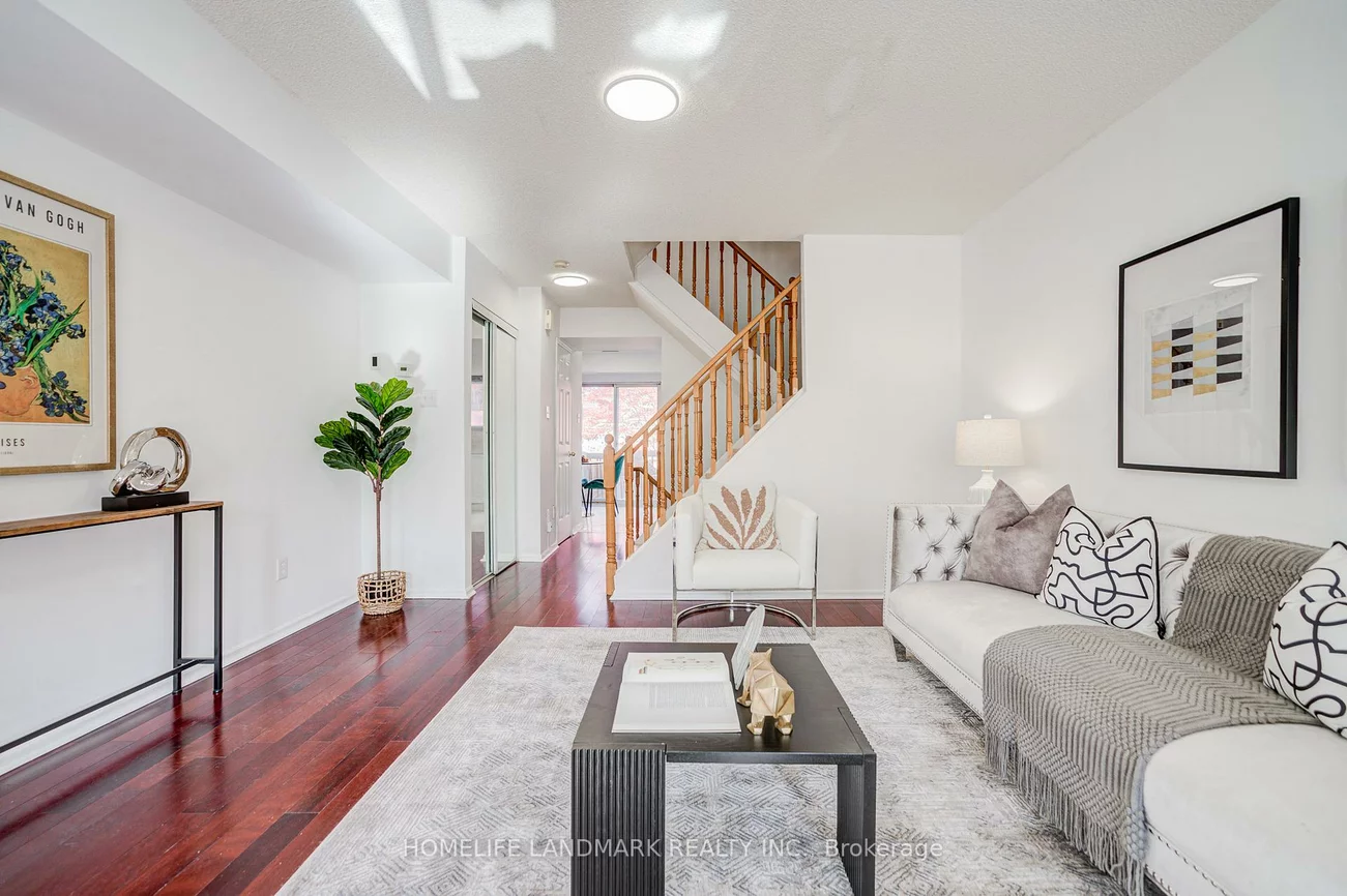 1050, Bristol, East Credit, Mississauga