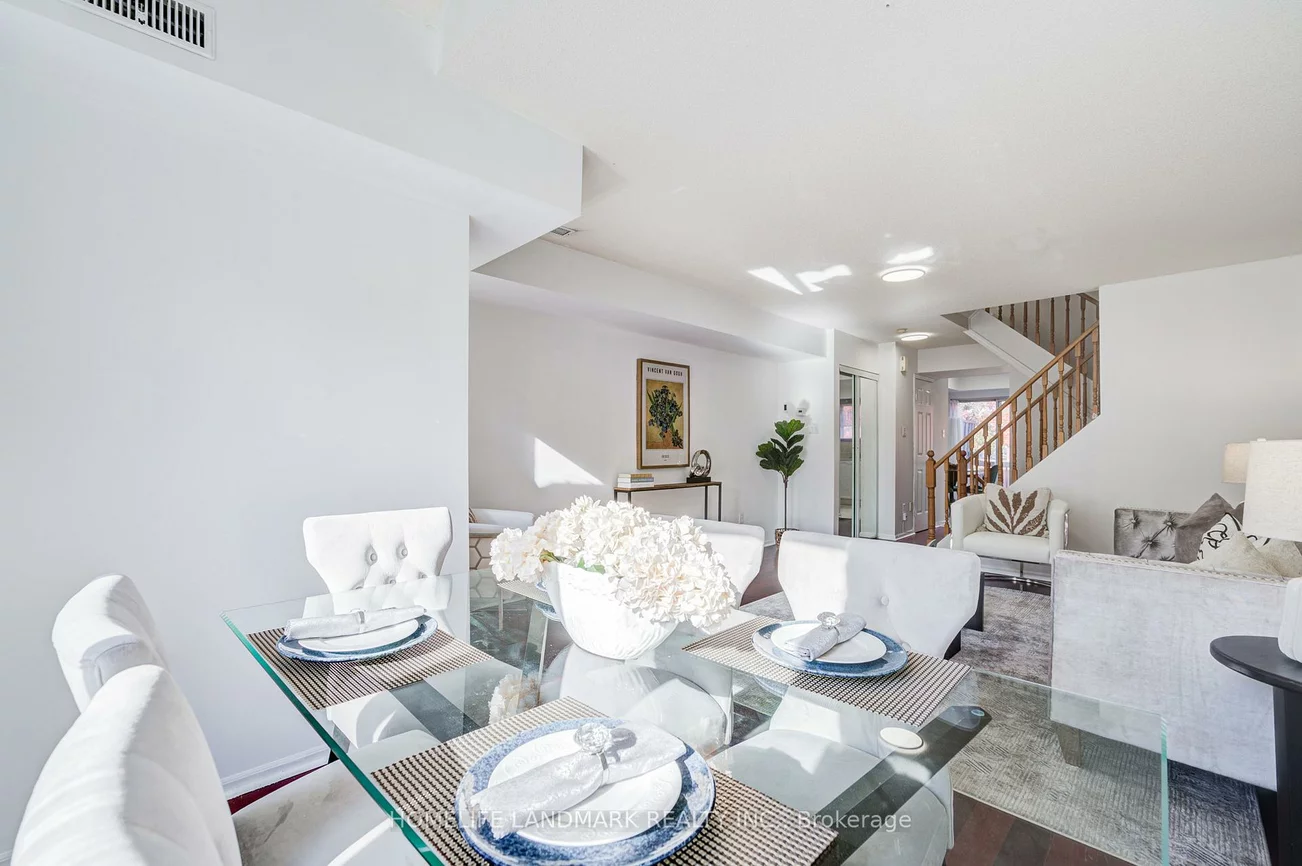 1050, Bristol, East Credit, Mississauga