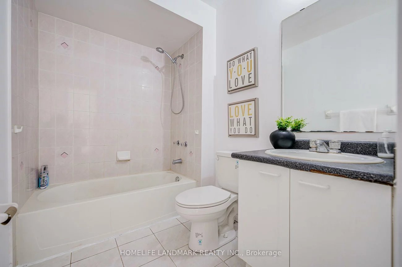 1050, Bristol, East Credit, Mississauga