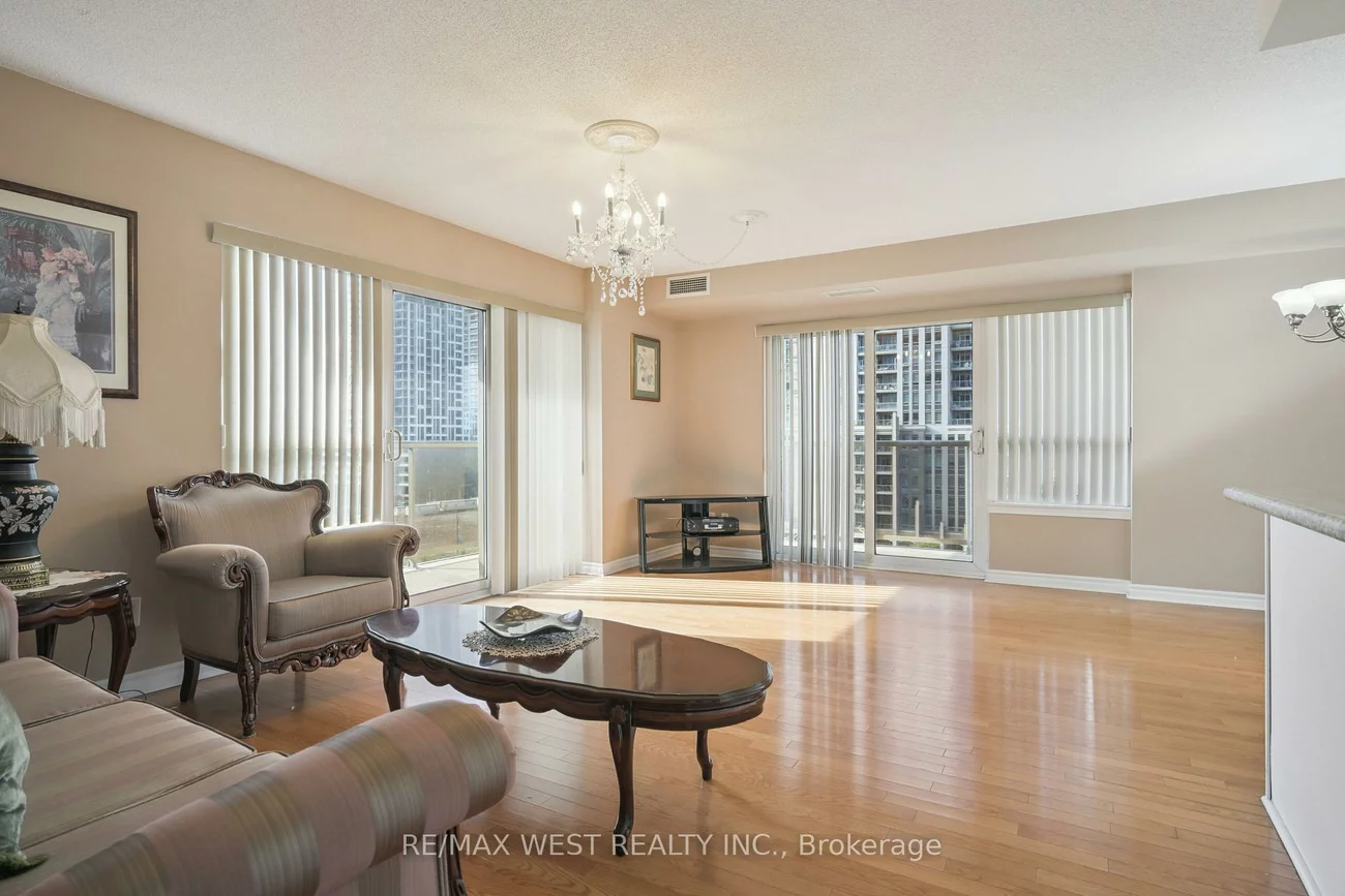 350, Princess Royal, City Centre, Mississauga