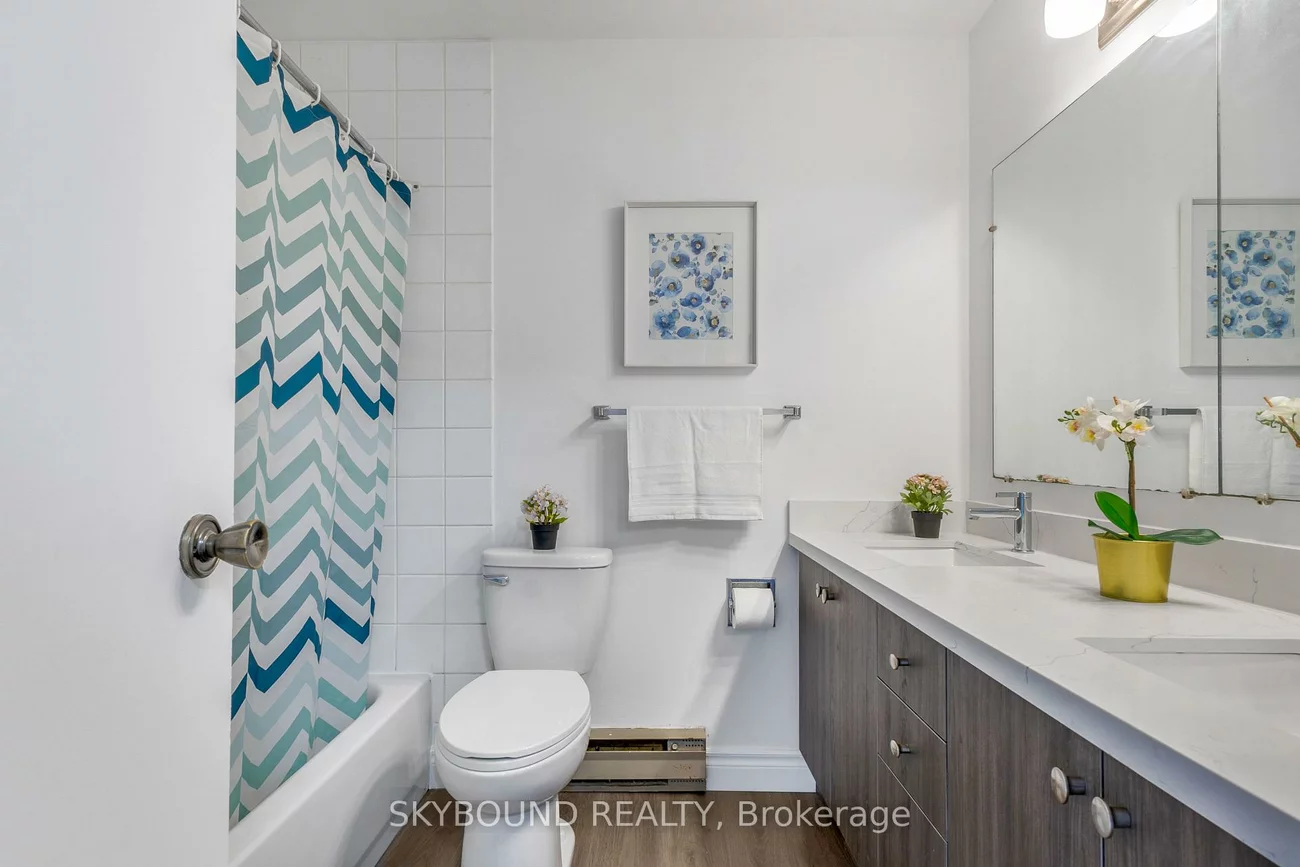 3055, Tomken, Applewood, Mississauga