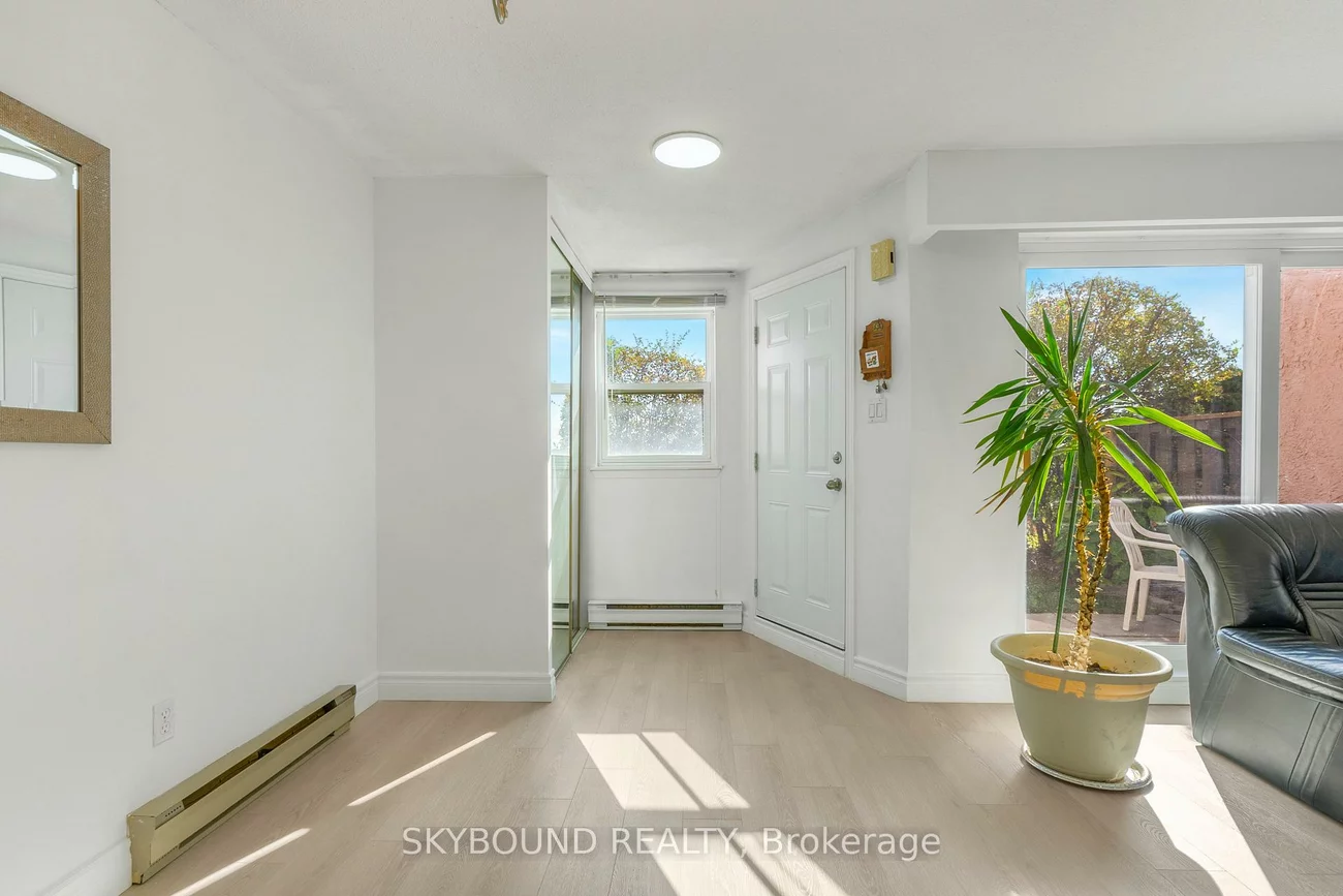 3055, Tomken, Applewood, Mississauga