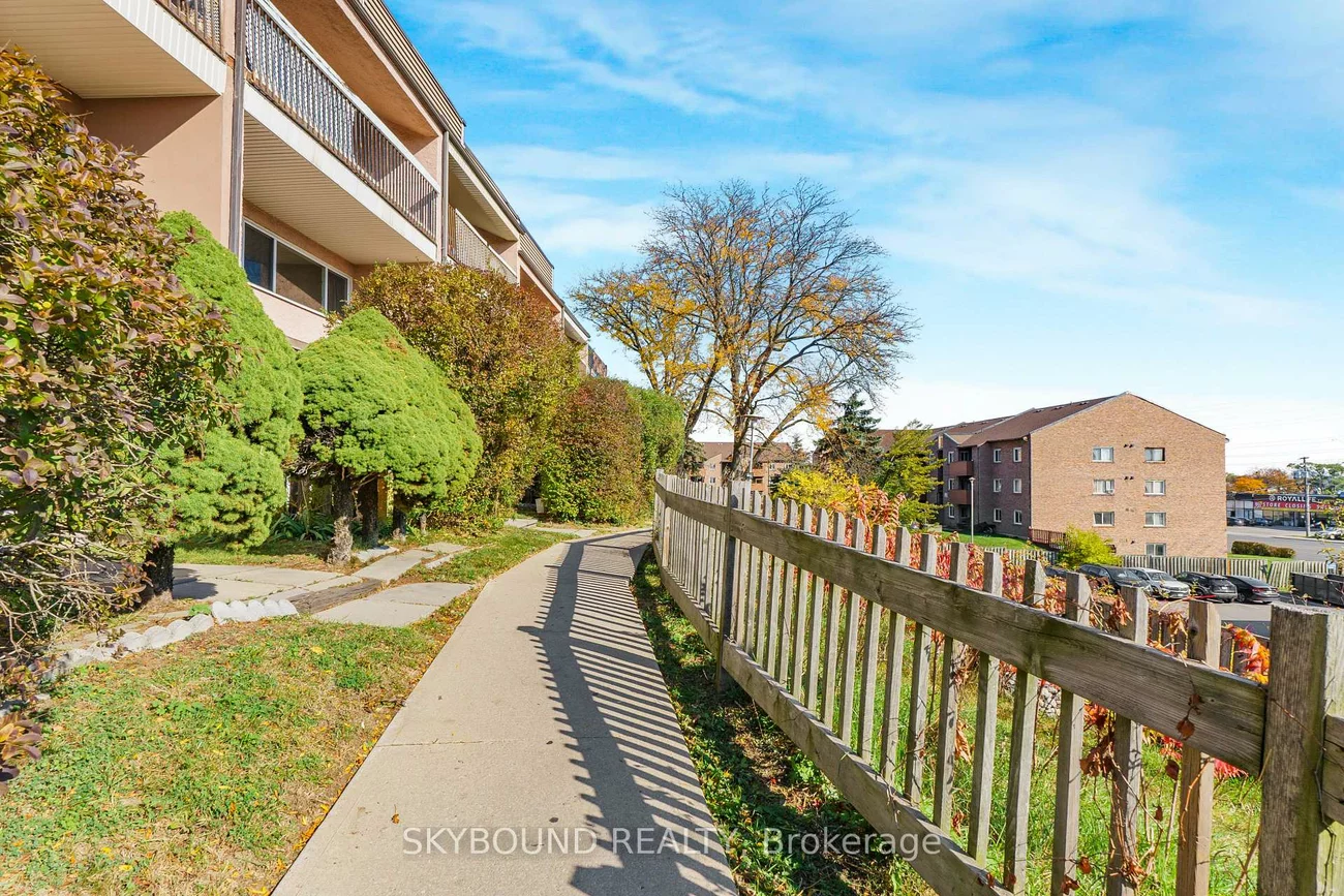 3055, Tomken, Applewood, Mississauga