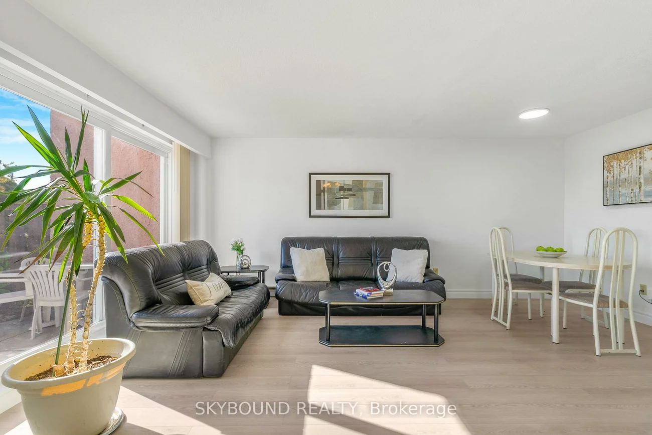 3055, Tomken, Applewood, Mississauga