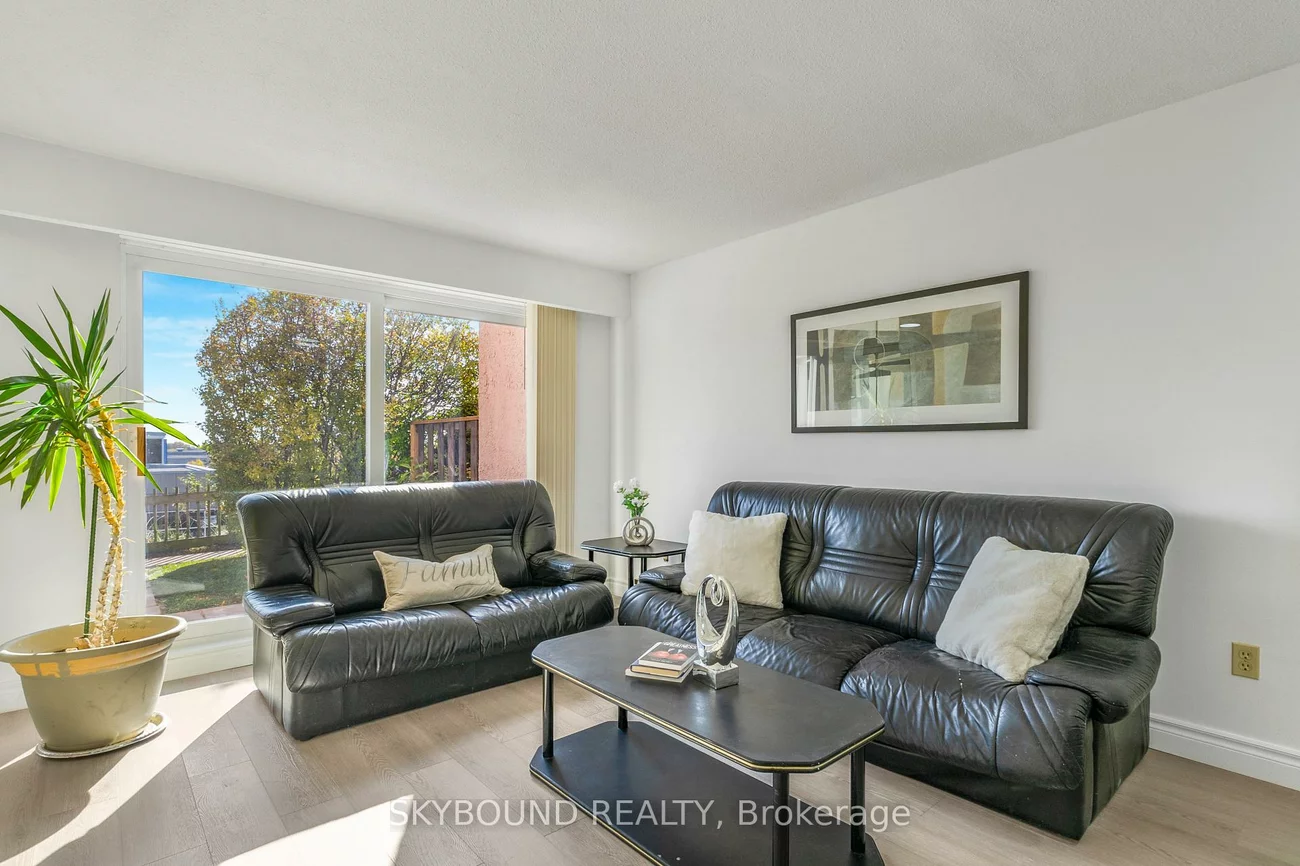 3055, Tomken, Applewood, Mississauga