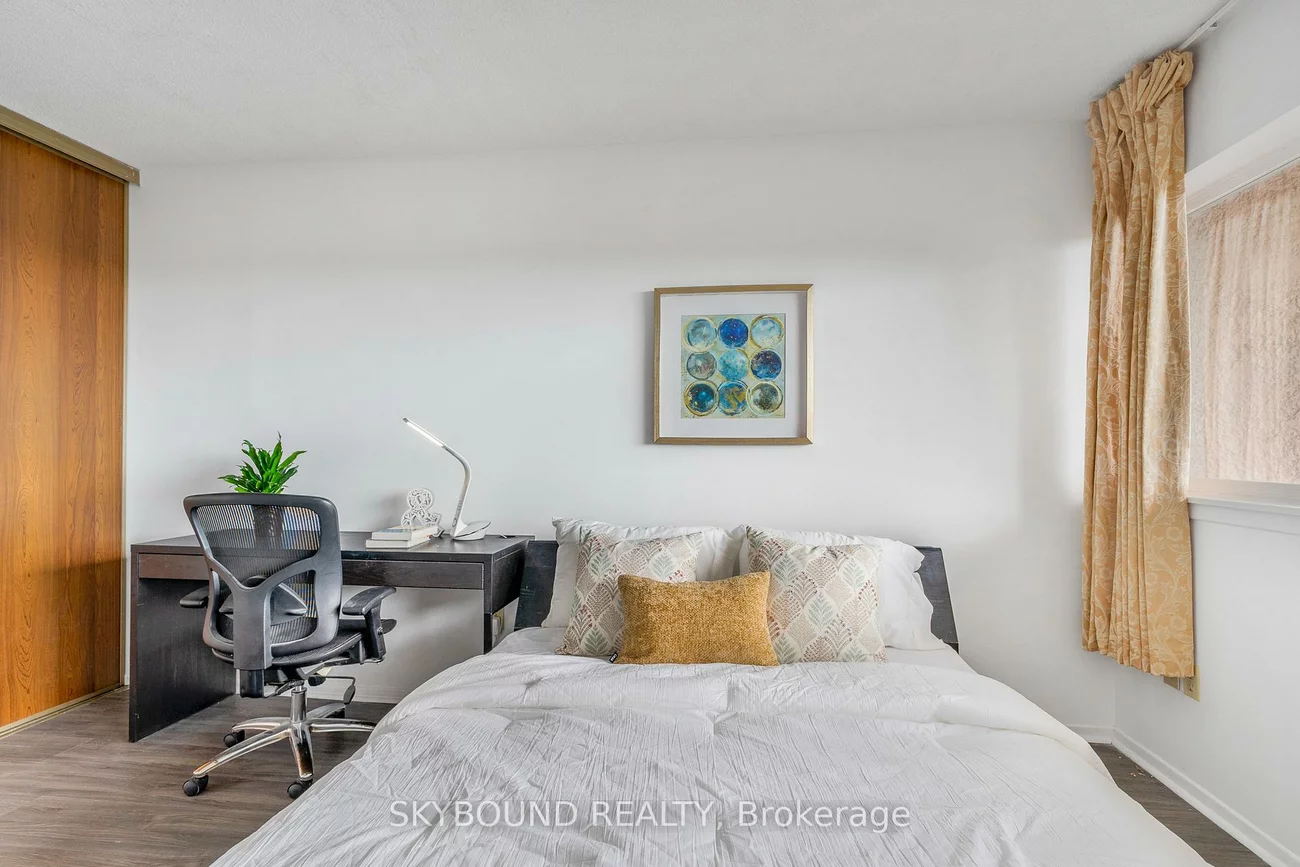 3055, Tomken, Applewood, Mississauga