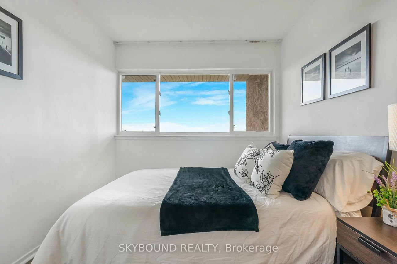 3055, Tomken, Applewood, Mississauga