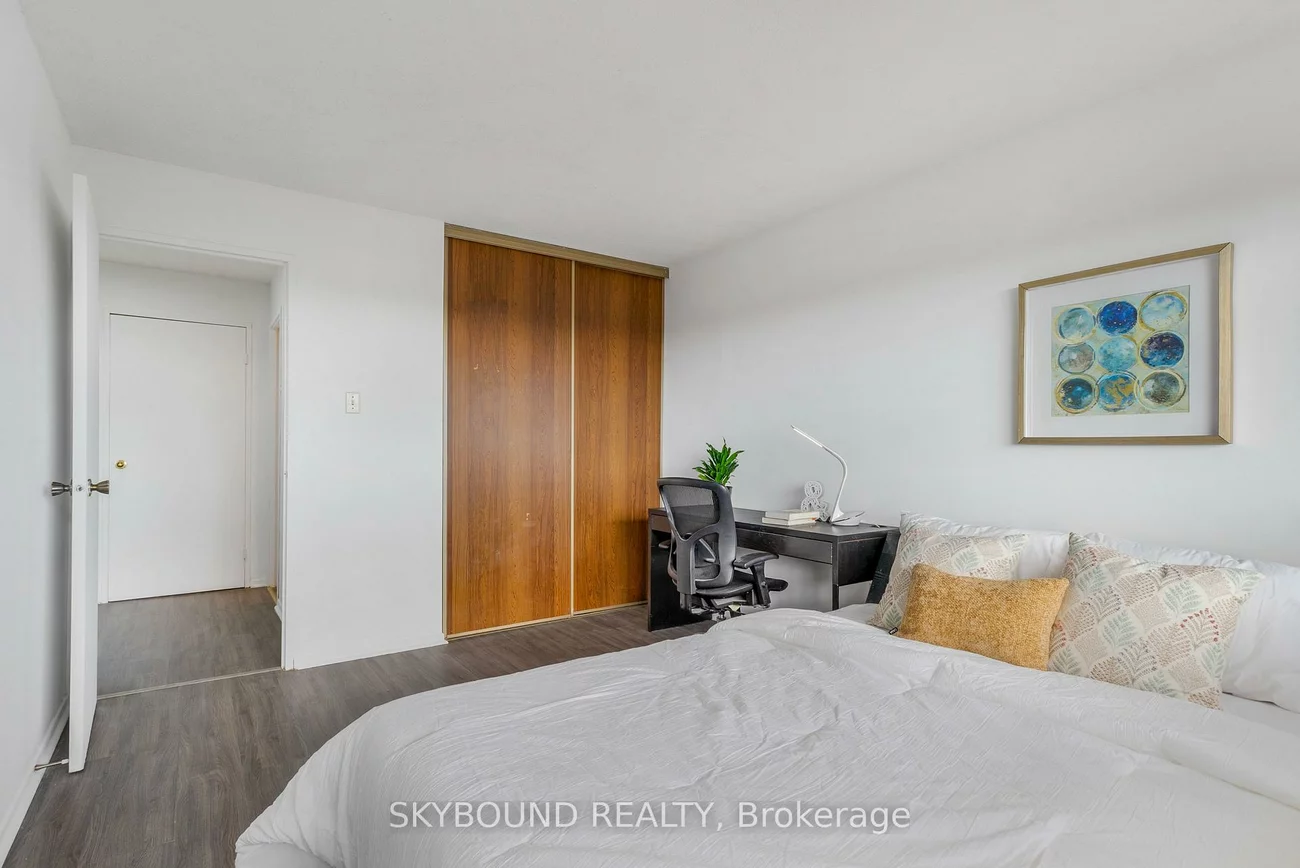 3055, Tomken, Applewood, Mississauga