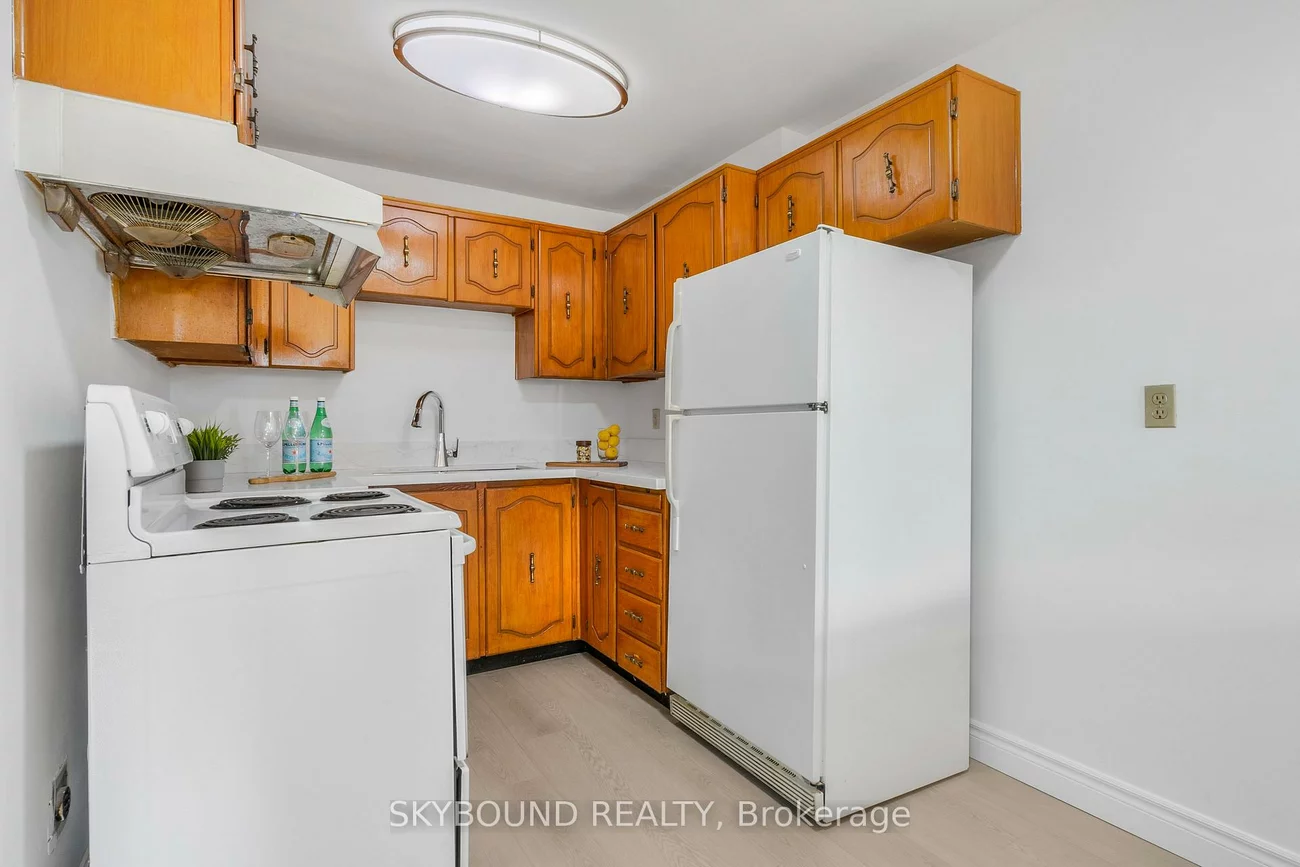 3055, Tomken, Applewood, Mississauga