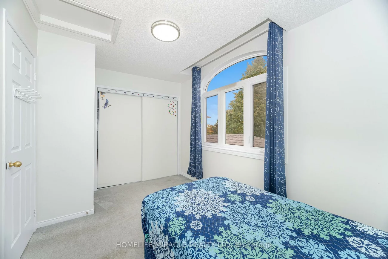 1285, Bristol, East Credit, Mississauga