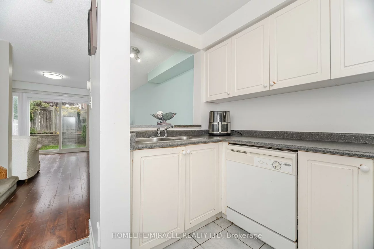 1285, Bristol, East Credit, Mississauga