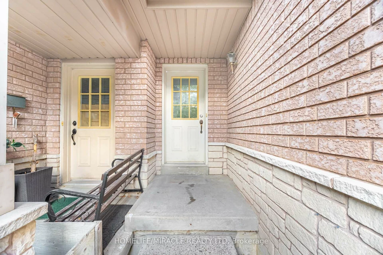 1285, Bristol, East Credit, Mississauga