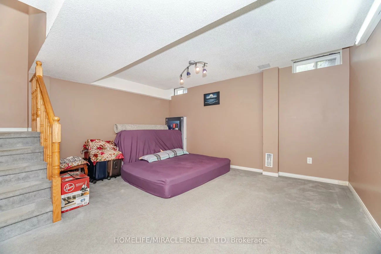 1285, Bristol, East Credit, Mississauga