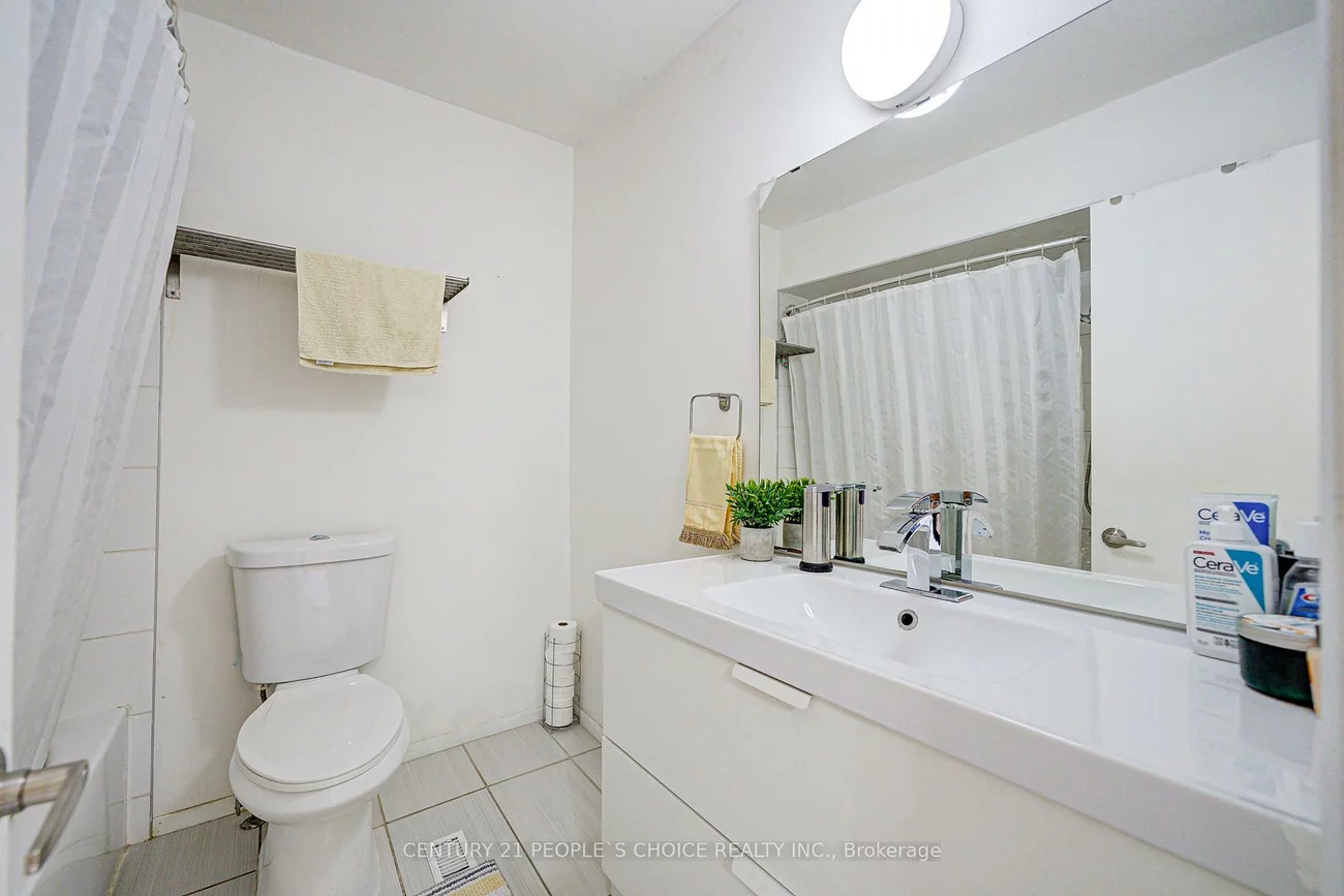 4020, Brandon Gate, Malton, Mississauga