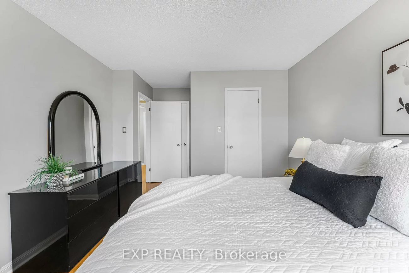 6797, Formentera, Meadowvale, Mississauga