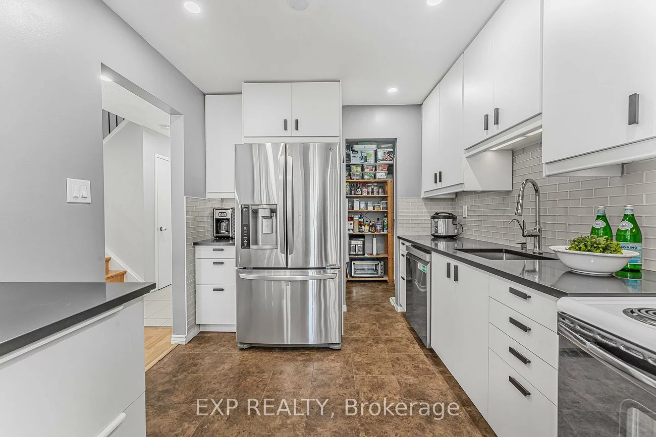 6797, Formentera, Meadowvale, Mississauga