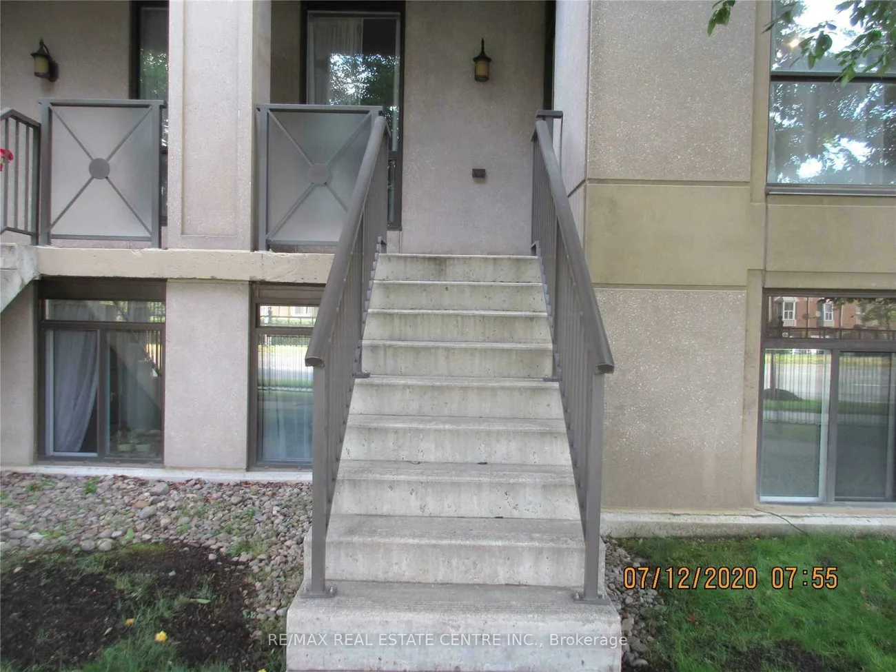 220, Forum, Hurontario, Mississauga