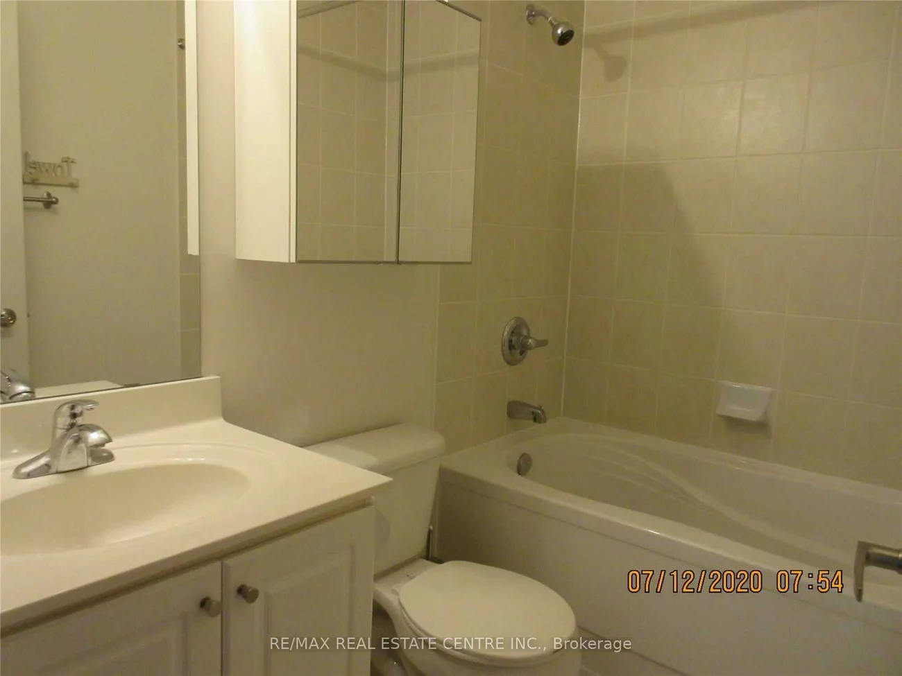 220, Forum, Hurontario, Mississauga