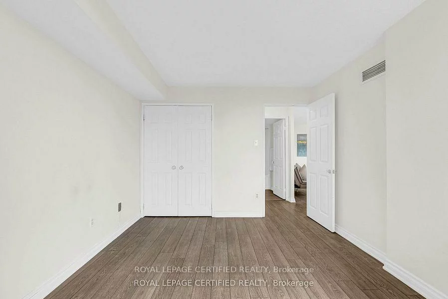 350, Rathburn, City Centre, Mississauga