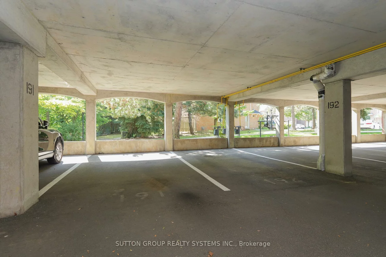 103, Bristol, Hurontario, Mississauga