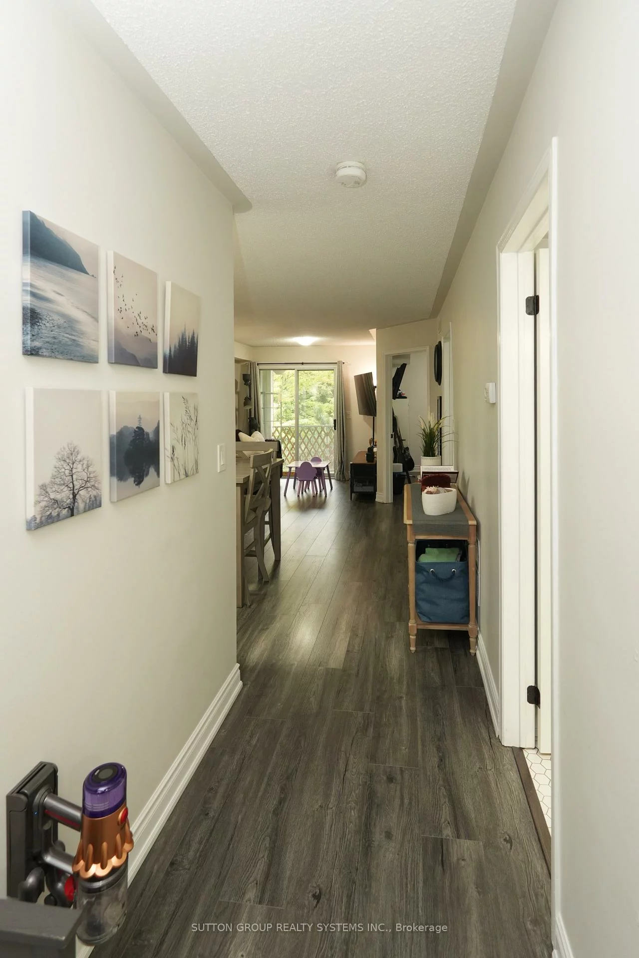 103, Bristol, Hurontario, Mississauga