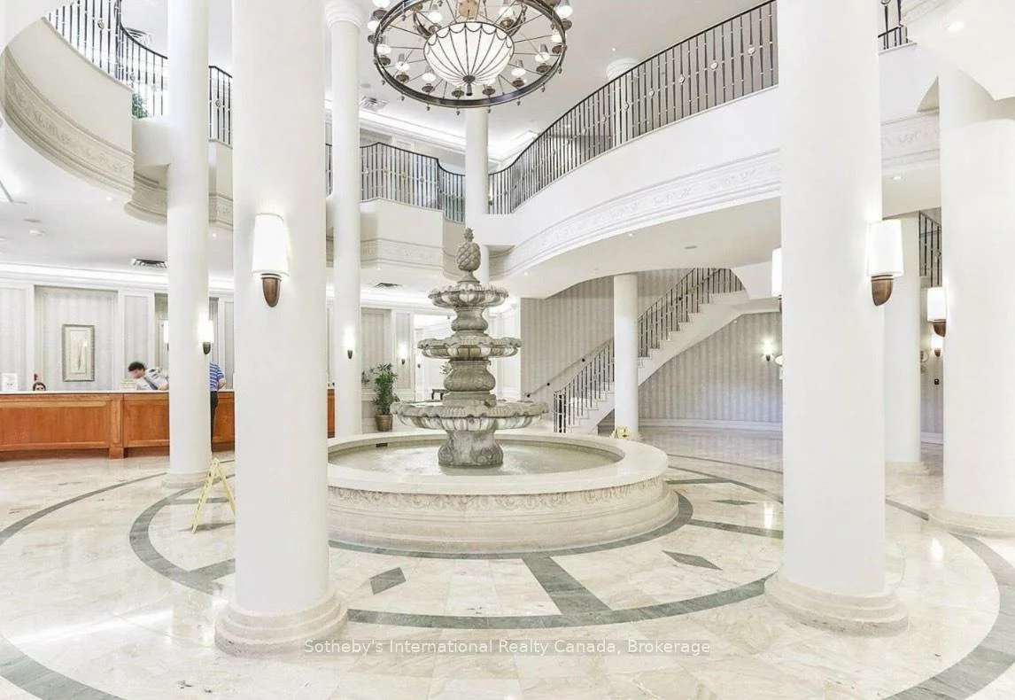 25, Kingsbridge Garden, Hurontario, Mississauga