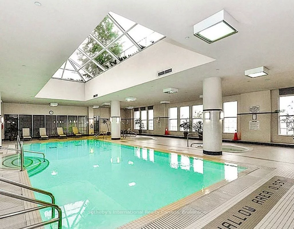 25, Kingsbridge Garden, Hurontario, Mississauga