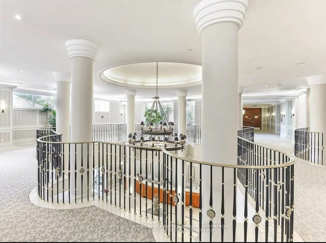 25, Kingsbridge Garden, Hurontario, Mississauga