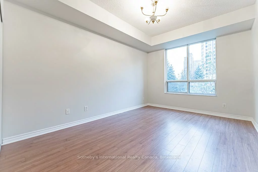 25, Kingsbridge Garden, Hurontario, Mississauga