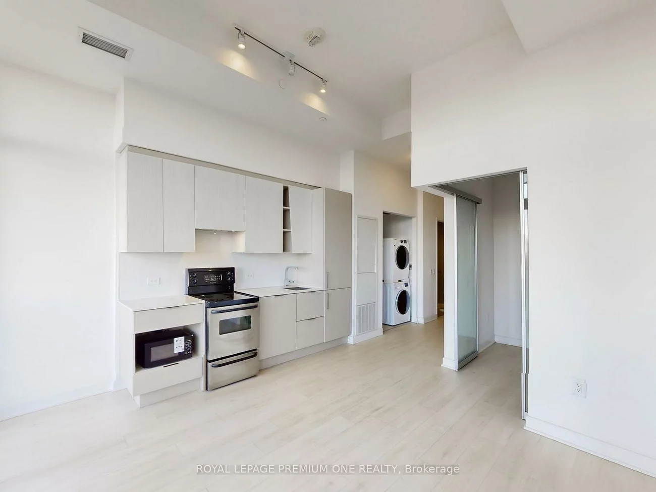 3900, Confederation, City Centre, Mississauga