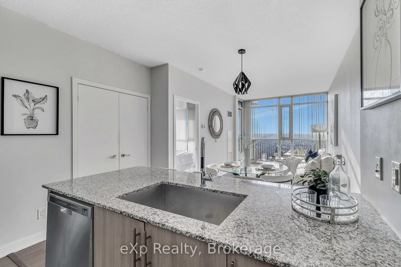 4099, Brickstone, City Centre, Mississauga