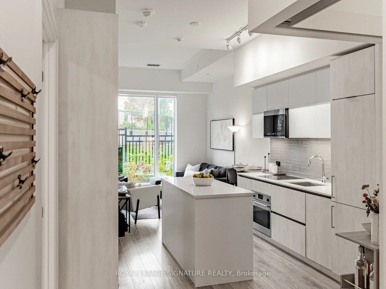 21, Park, Port Credit, Mississauga