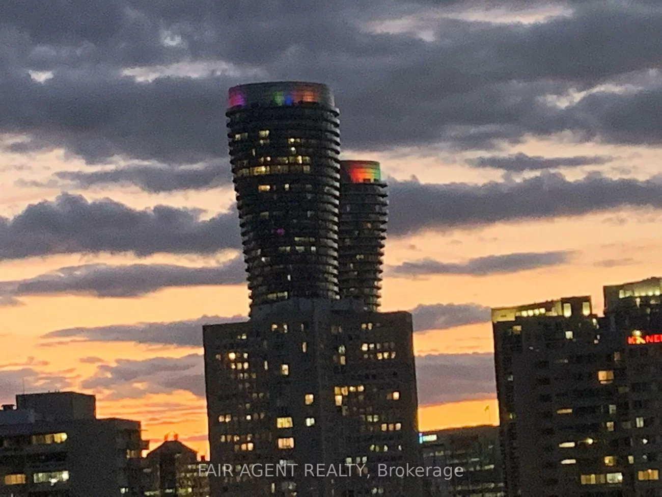 20, Mississauga Valley, Mississauga Valleys, Mississauga