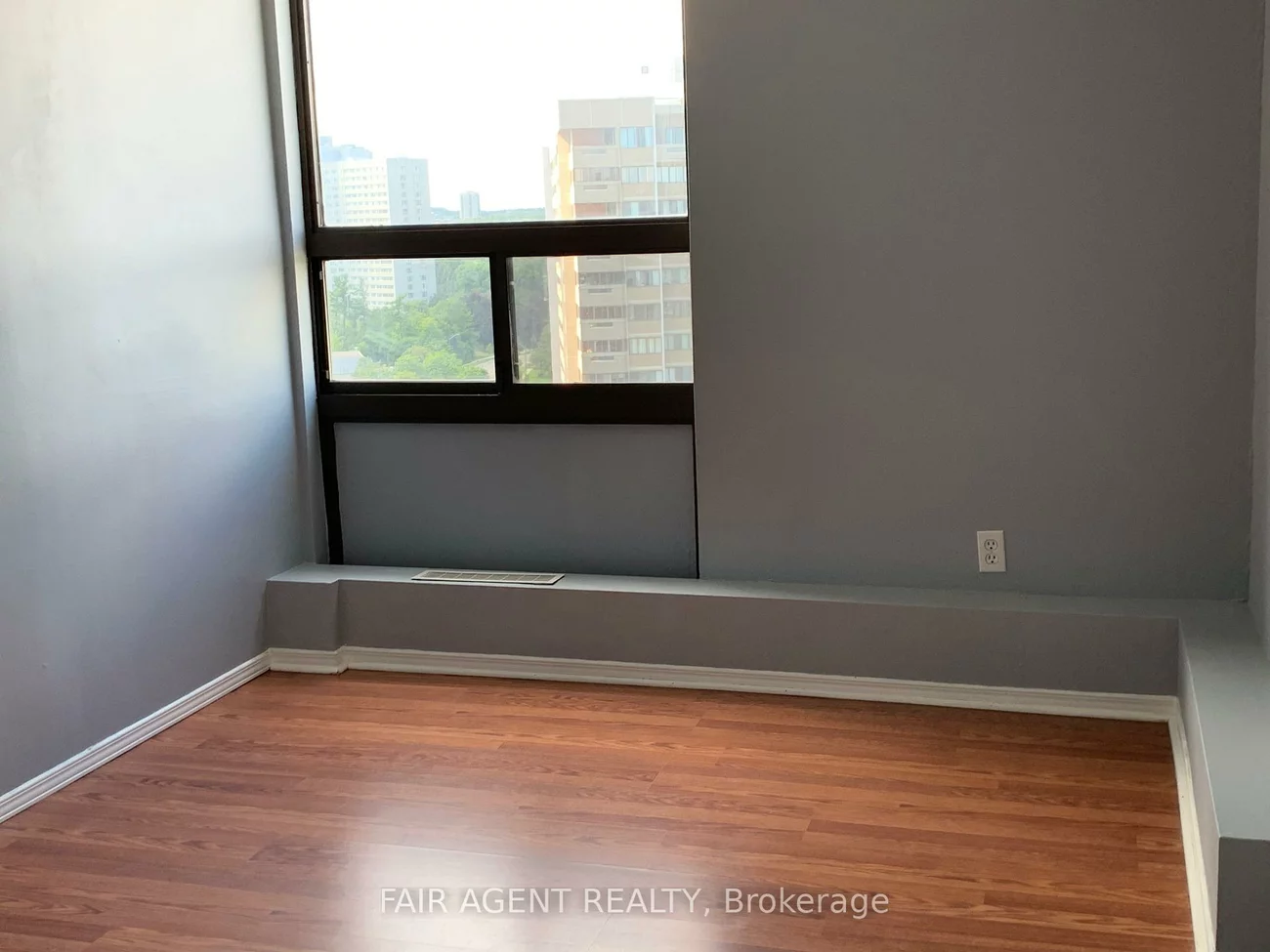 20, Mississauga Valley, Mississauga Valleys, Mississauga