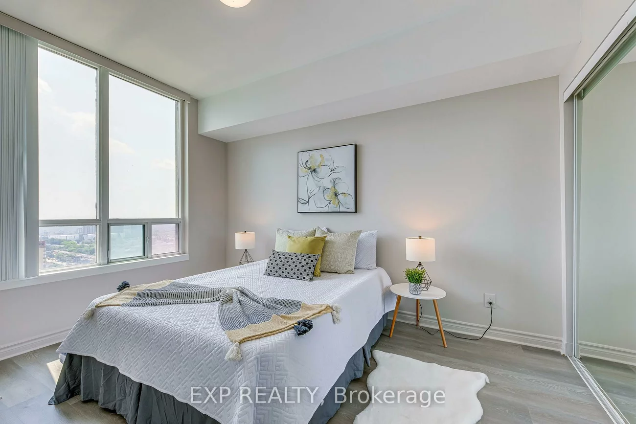 3504, Hurontario, City Centre, Mississauga