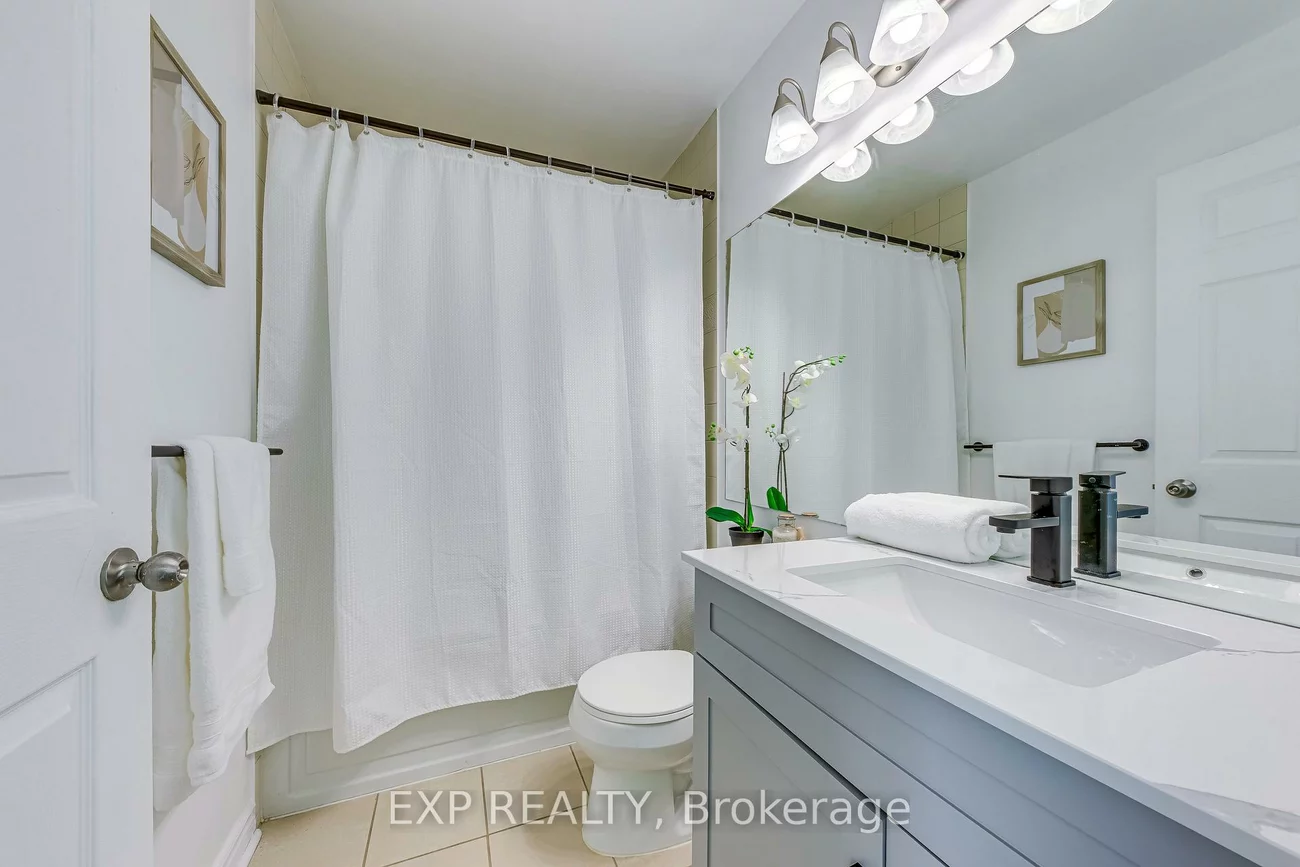 3504, Hurontario, City Centre, Mississauga