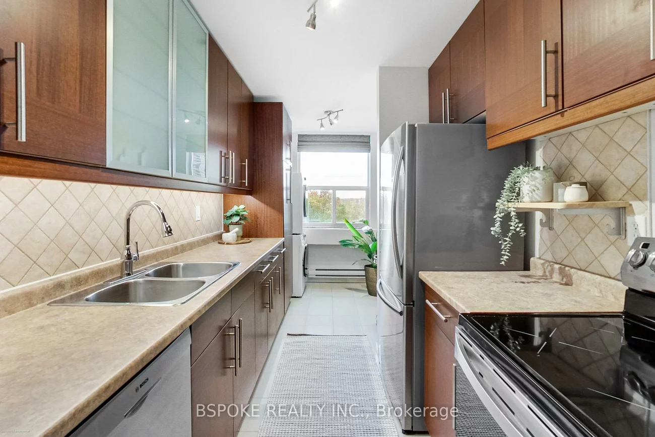 966, Inverhouse, Clarkson, Mississauga