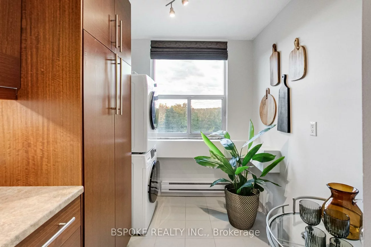 966, Inverhouse, Clarkson, Mississauga