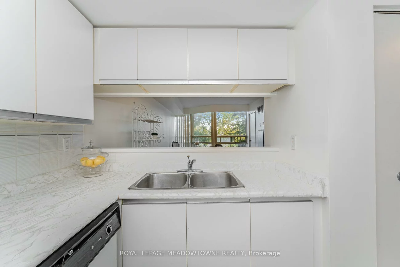 75, King, Cooksville, Mississauga