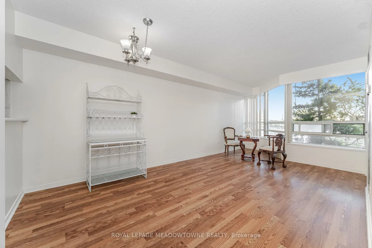 75, King, Cooksville, Mississauga