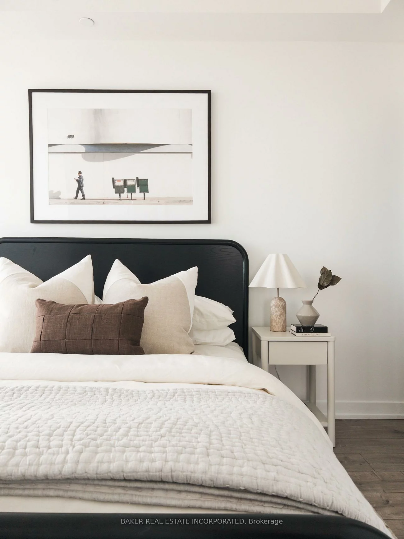 220, Missinnihe, Port Credit, Mississauga