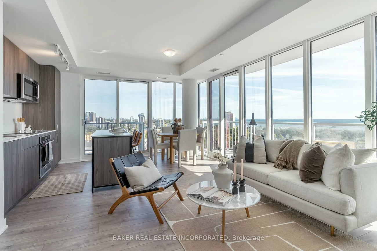 220, Missinnihe, Port Credit, Mississauga