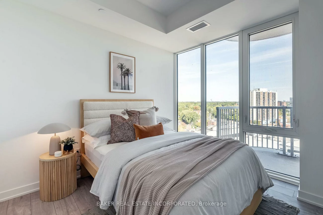 220, Missinnihe, Port Credit, Mississauga