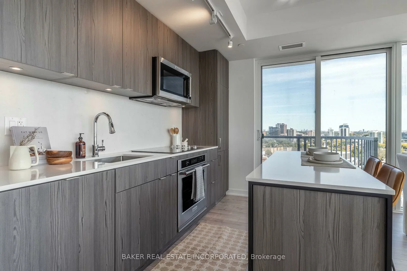 220, Missinnihe, Port Credit, Mississauga