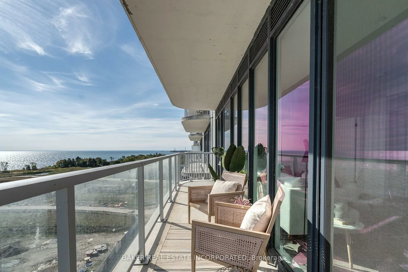 220, Missinnihe, Port Credit, Mississauga