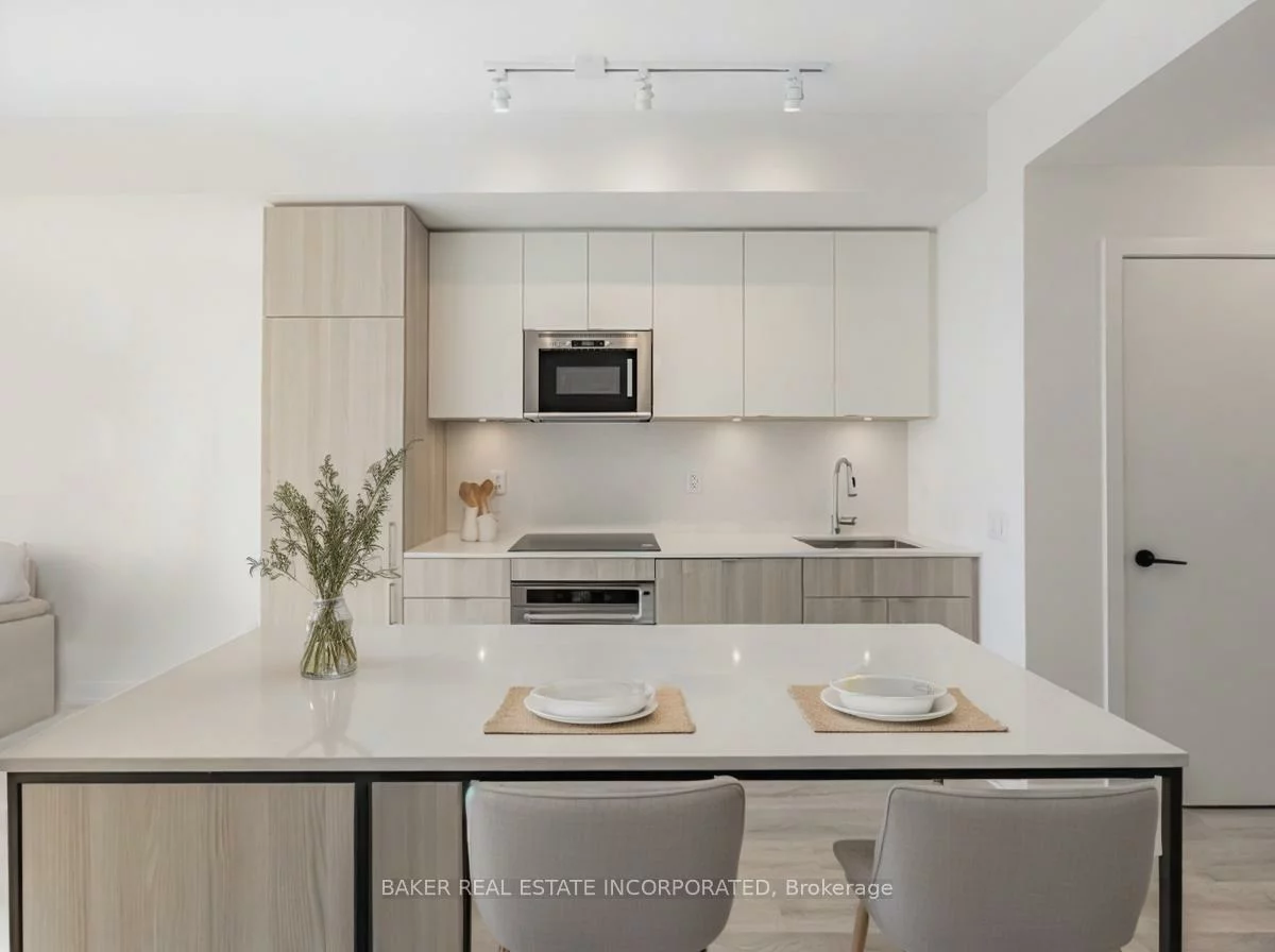 220, Missinnihe, Port Credit, Mississauga