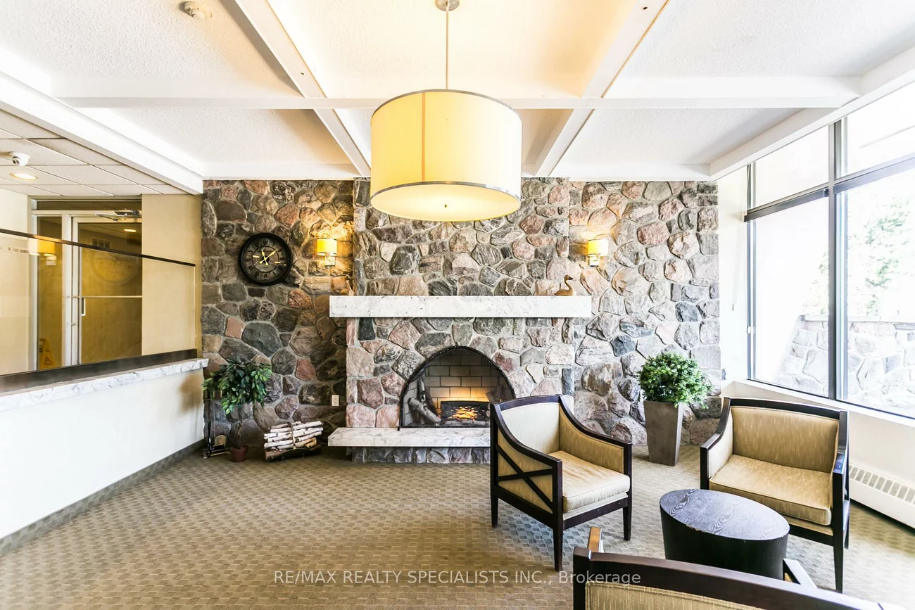 1615, Bloor, Applewood, Mississauga