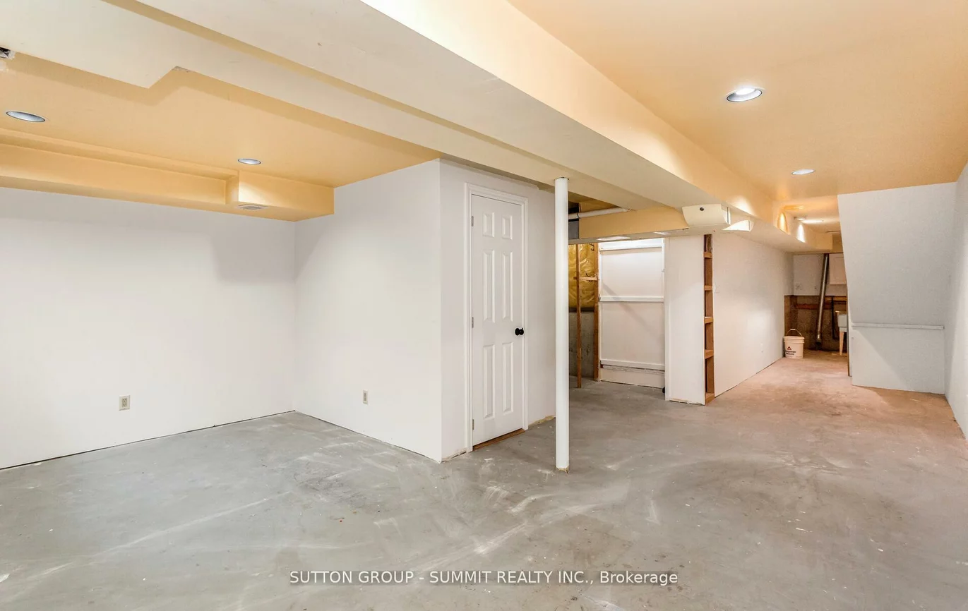 550, Steddick, Hurontario, Mississauga