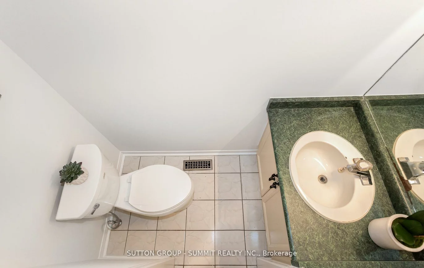 550, Steddick, Hurontario, Mississauga